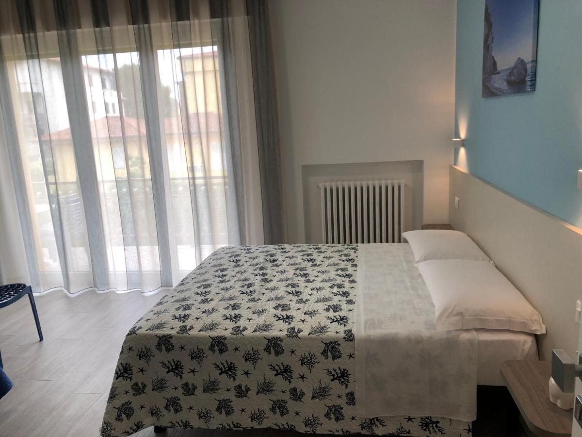 Nel Conero Affittacamere Numana Exteriör bild