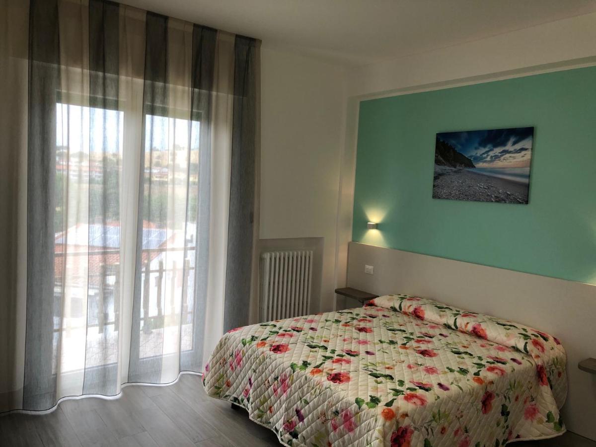 Nel Conero Affittacamere Numana Exteriör bild